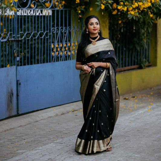 Women's Black Color Lichi Silk Banarasi Saree With Heavy Design Work