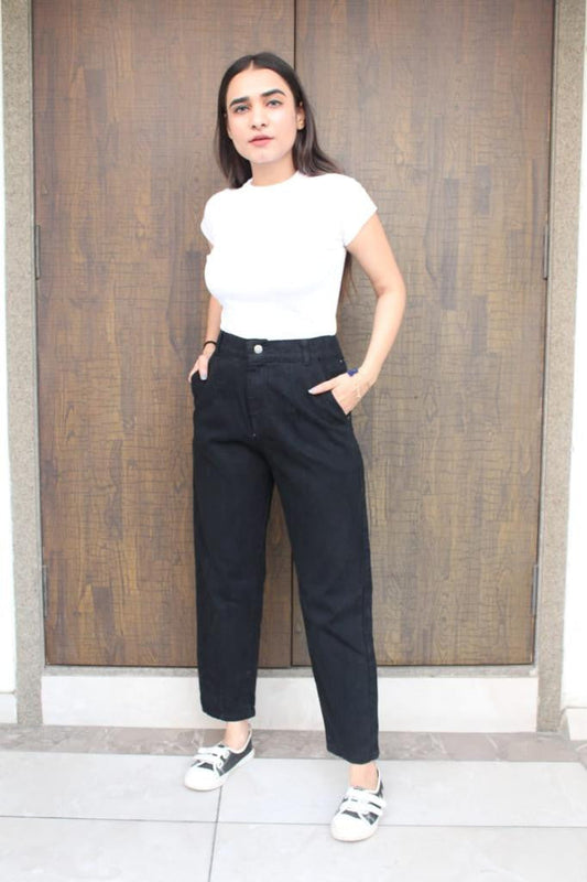 Solid Mom Fit Black Color Jeans