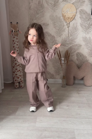 Kids’ Light Brown Co-Ord Set with Long Sleeves & White Sneakers – Neutral-Tone Outfit Styled with Giraffe Plush & Personalized Decor