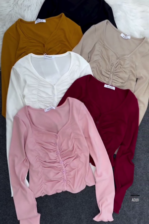 Women’s Ruched Button-Front Long Sleeve Crop Top