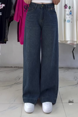 Women’s Ultra-Wide Leg High-Waisted Jeans – Classic Indigo